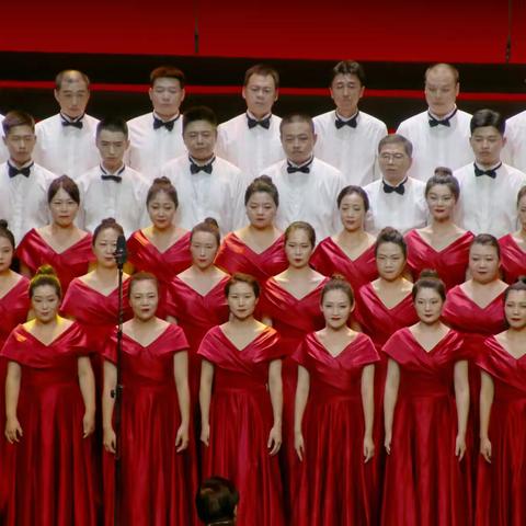 颂歌献给党 奋进新征程