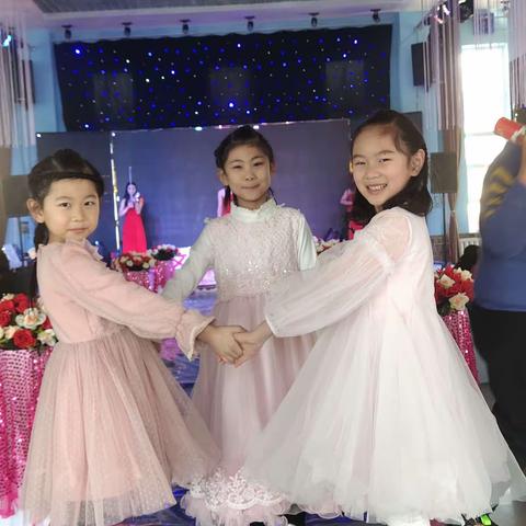 白娅涵假期里的实践收获