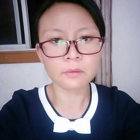 做个小鸟依人的女人也许会很好。