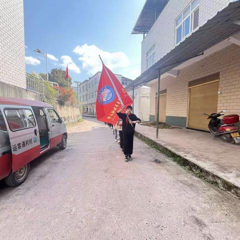 清明融于情 红色润于心——平阳坝小学清明节祭扫活动