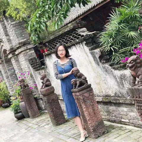 小夹社区  90后小身躯 大能量  吴欣静