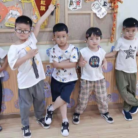 凌云幼儿园大二班5月全勤宝宝