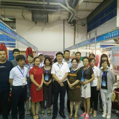 “武功地特产品在呼和浩特展销大卖”