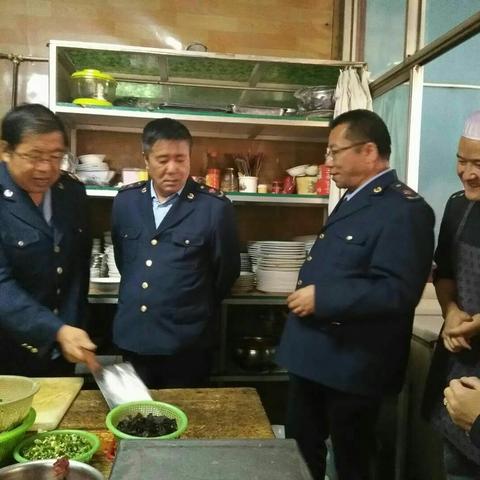 湟源县日月食品药品和市场监督管理所继续在辖区内开展餐饮经营户量化分级评定工作