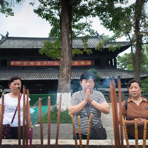 拜观音故里广福寺