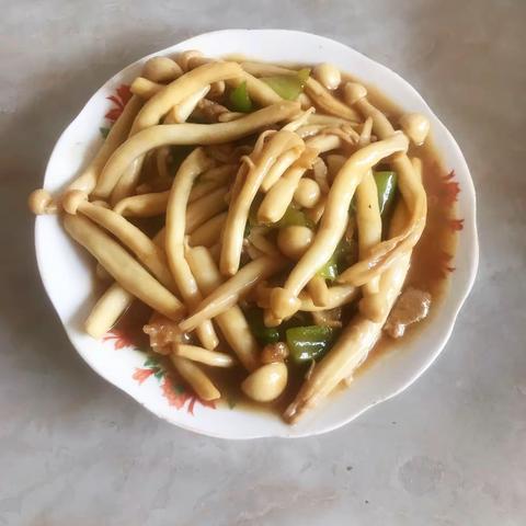 海鲜菇炒肉片