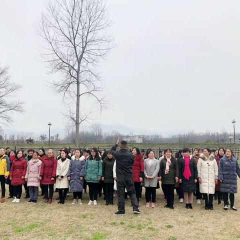 琵琶洲，我们与春天约会——许家坊土家族乡中学庆三·八妇女节活动