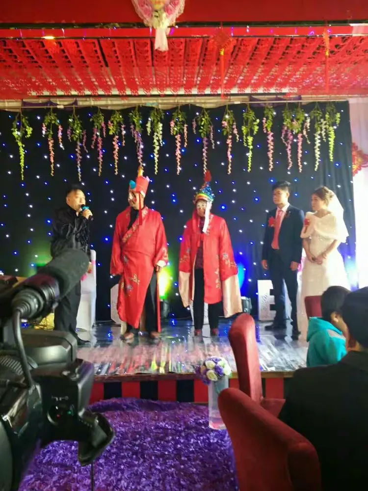 牵手婚庆业务经理:马宝山/邵翠英