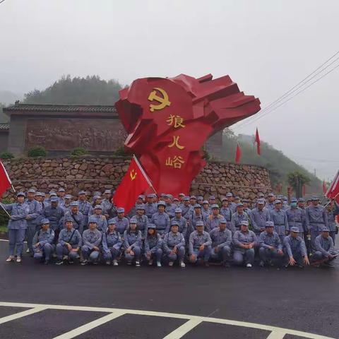 亮甲店村居党员党史学习教育