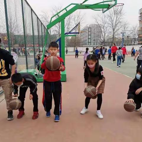 阅读 📚    运动🏀    童年♥️