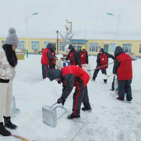 新阳中学“健康农安•欢乐冰雪”主题日活动                       2019年12月27日