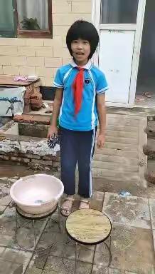 劳动教育美篇——以“劳”树德，以“劳”育美