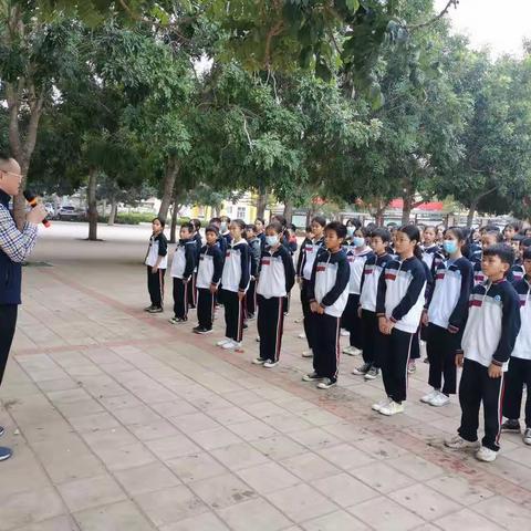 初一年级三都教学点散学典礼