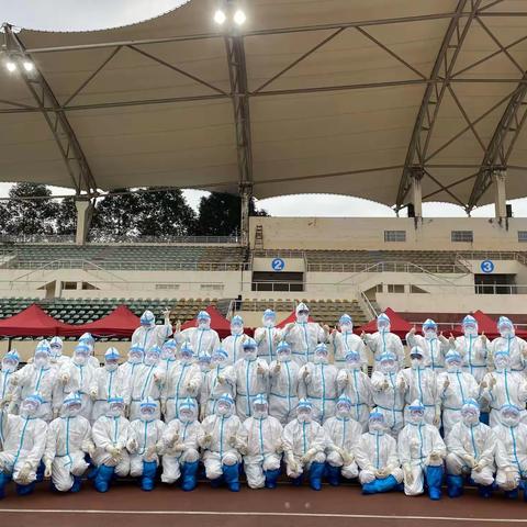 大疫无情，中医有爱，小小香囊送关怀。