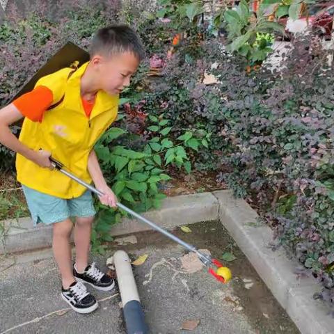 “童心童行 — 创享生活" / 助力垃圾分类暨户外写生