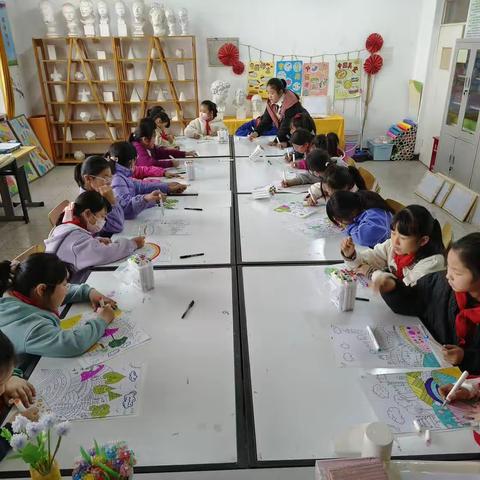 稚绘童心 遇见最美—霸州市第十一小学美术社团活动
