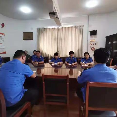 【城管局】组织学习党代会精神