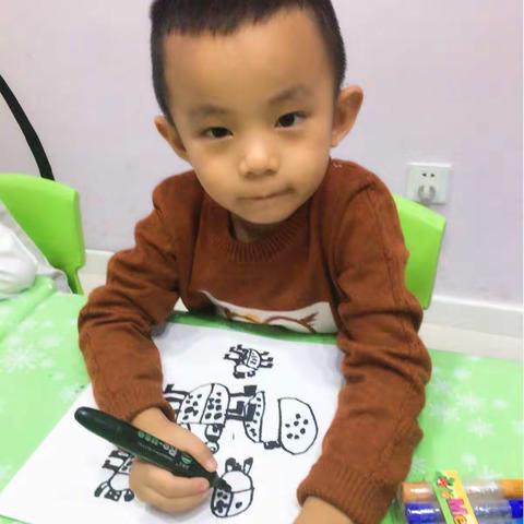 我是多彩小画家—董城铭