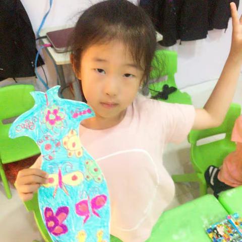 我是多彩小画家—孙宁朵儿