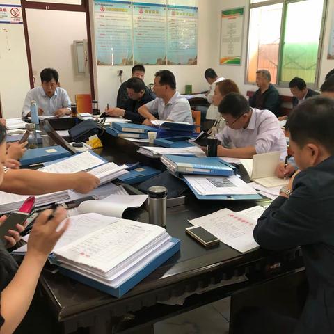 鄠邑区卫健局组织系统帮扶干部开展“查短板  提质量”促进“三比一提升”工作