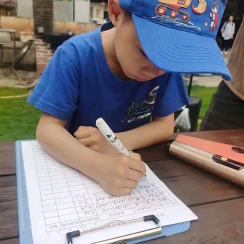 20230321幼儿园组织亲子自然行，我们来啰！