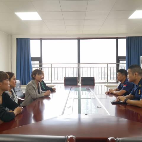 临潼区消防救援大队约谈“不放心”单位，筑牢“十四运消防安全屏障”。