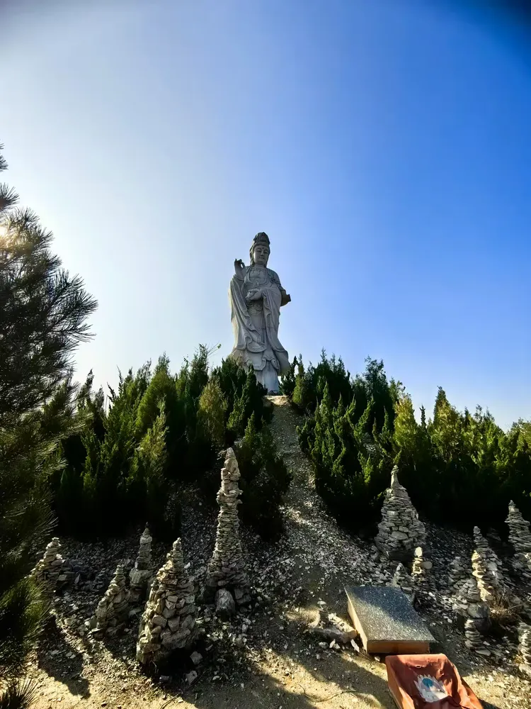 八宝汇聚之地:博山八宝灵山寺