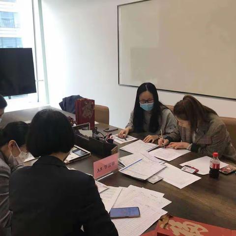 学雷锋，港湾行，送福利，享好礼