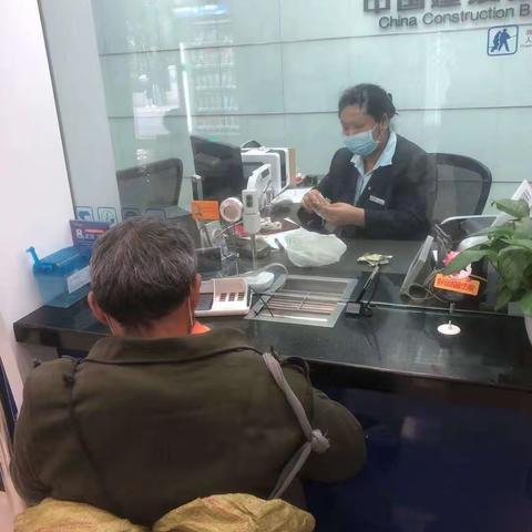 劳动的创造最光荣，港湾的庇护最温暖