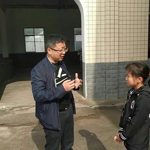 兰溪镇沙滩湖学校安全日活动