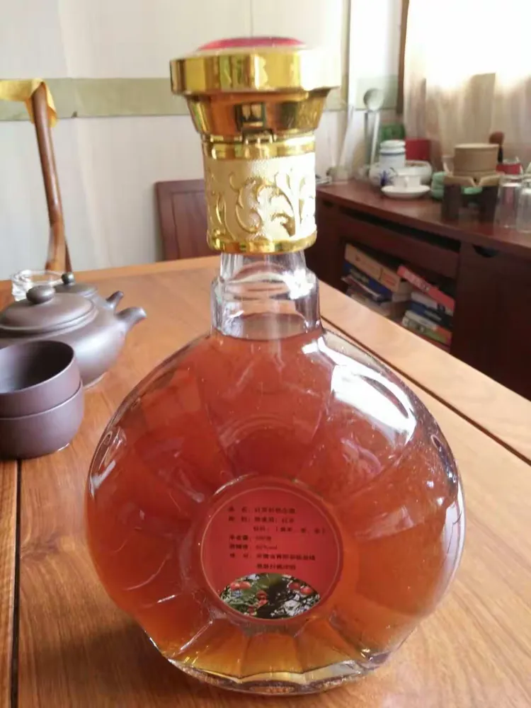 内供:红豆杉养生酒