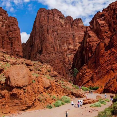 每月精选12月期 神秘天山大峡谷