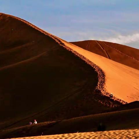 库木塔格沙漠观日落【月赛作品】