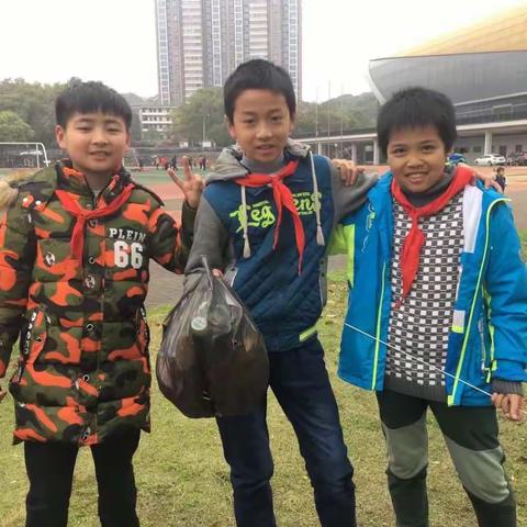 学雷锋，争做南一好少年