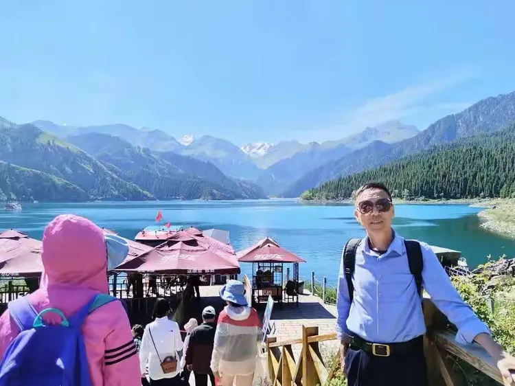 新疆奎屯去天山天池路程