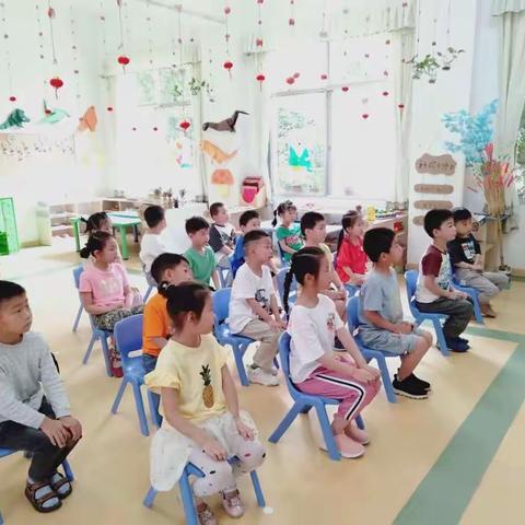 【爱加贝幼儿园】五月的初见—大二班