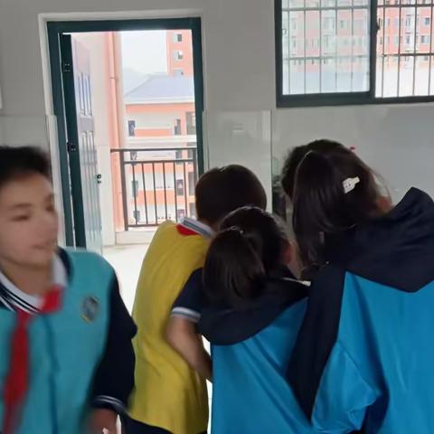 2023年春季优才少年科学家金海机器人社团第九课 吃了多少虫子？