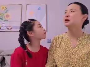 阿克苏市第六小学开展“陪伴成长，悦读快乐”为主题的亲子阅读活动