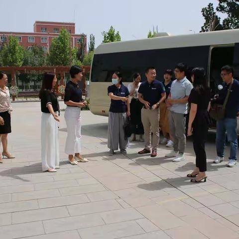 “科技进校园 传承创新梦”—— 西湖大学助学博士团莅临阿克苏市第六小学开展科普助学活动