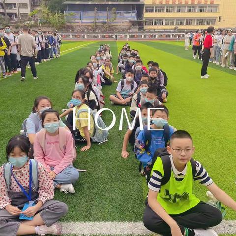 共抗病毒，众志成城——704班伍怡玮