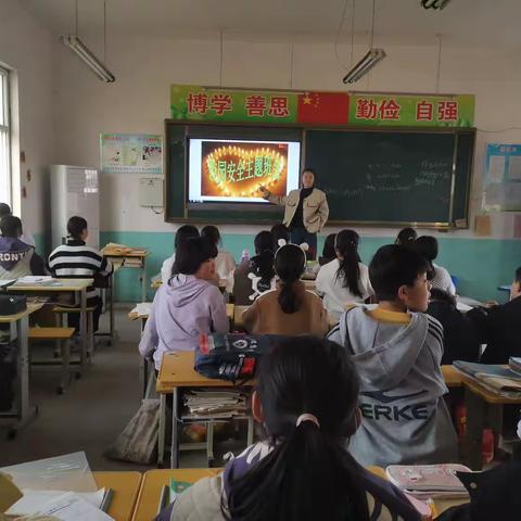 关爱学生幸福成长丨后齐庄小学：文明课间 安全相伴