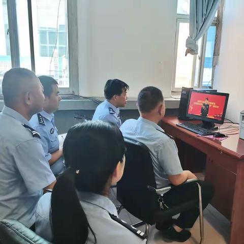榜样引领时代  使命呼唤担当--森林派出所组织收看全国公安系统英雄模范立功集体 先进事迹“云”报告会