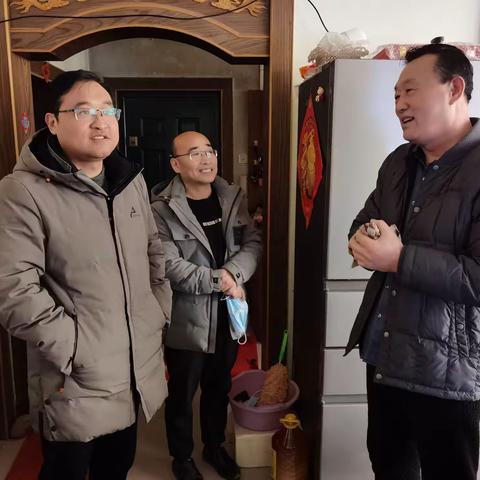 新春将至，暖意盈门——许昌市社会养老保险中心开展慰问走访老干部工作