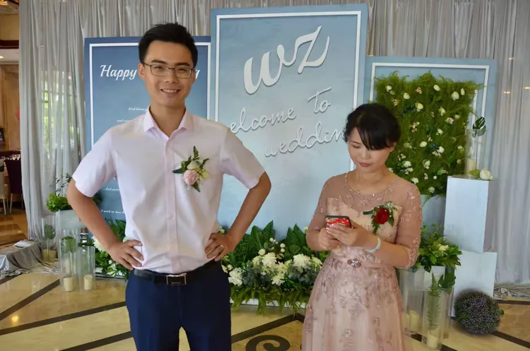 祝王昊阳、郑珺新婚快乐！ 2018年7月1日