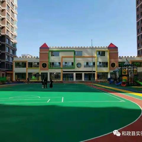 “回顾四月生活，感受春的气息”实验幼儿园富强分园—四月份美篇之大二班的小宝贝们！