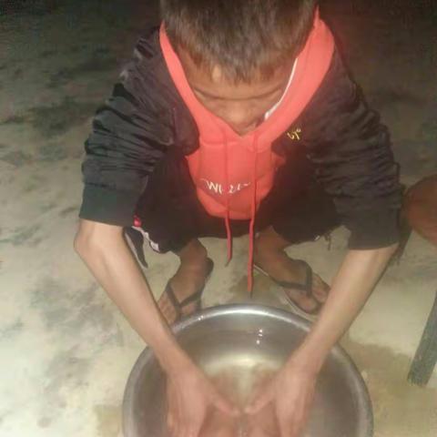 把温暖带给父母，让情爱陪伴亲人！（副本）