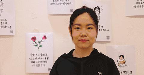 章阁社区“帮妈妈化妆 留住容颜”母亲节公益活动