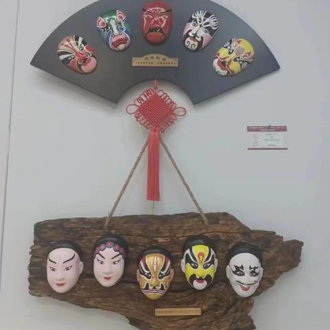 “凝聚新力量、喜迎二十大”主题艺术展暨文创产品展完美收官