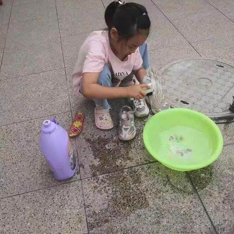 好习惯养成记 ——王安房小学学生做好各项准备迎接新学期到来