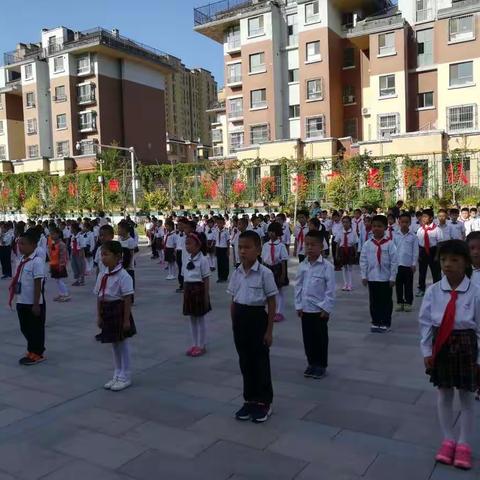 乌鲁木齐市第115中学“学前规范训练”军训开营仪式